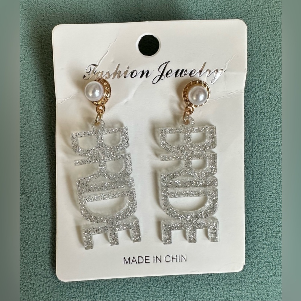 Bride Earrings - Picture 1 of 1